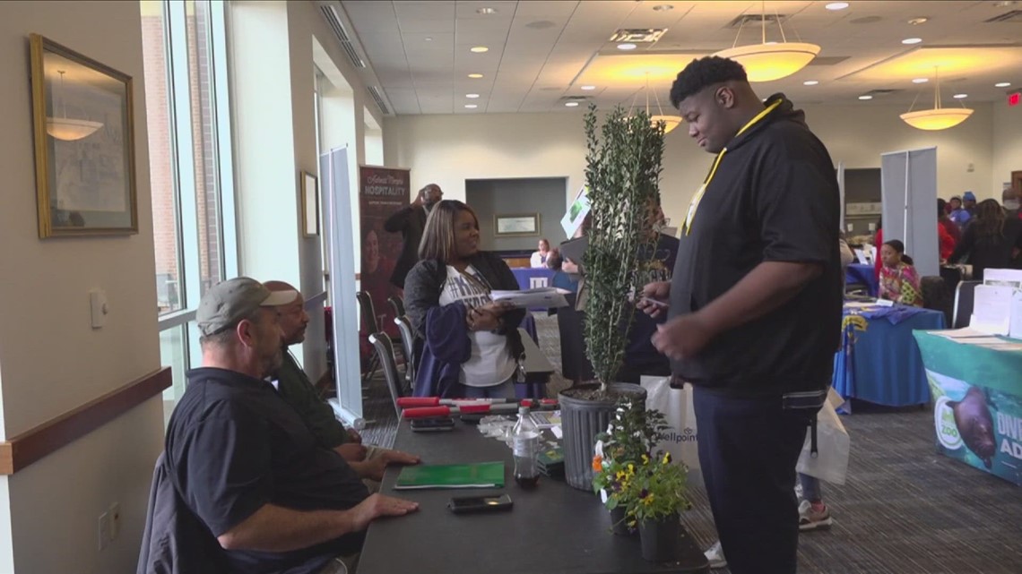 University of Memphis hosts fair for high school graduates ...