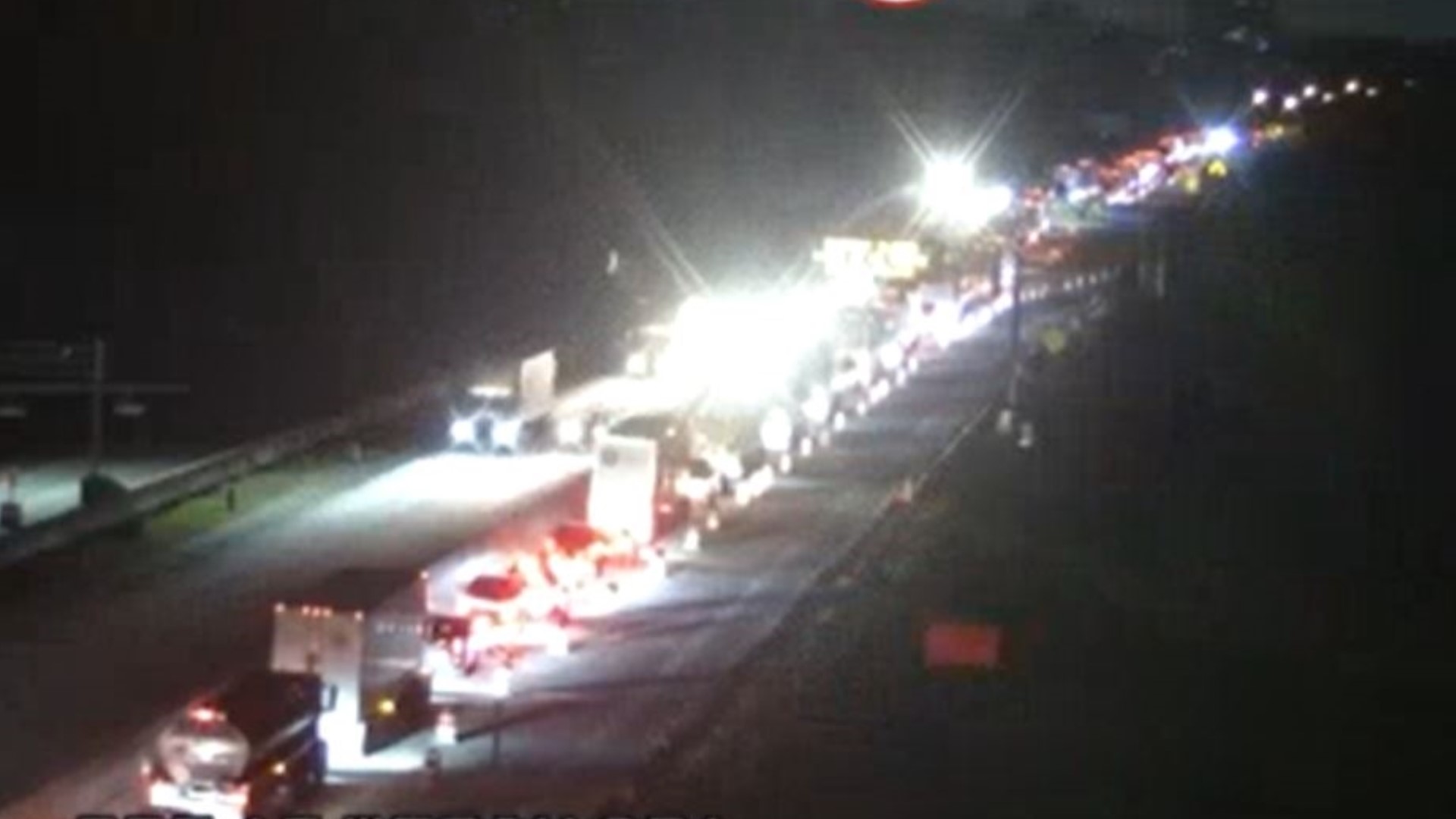 Crash blocks southbound lanes on I-55 bridge | localmemphis.com