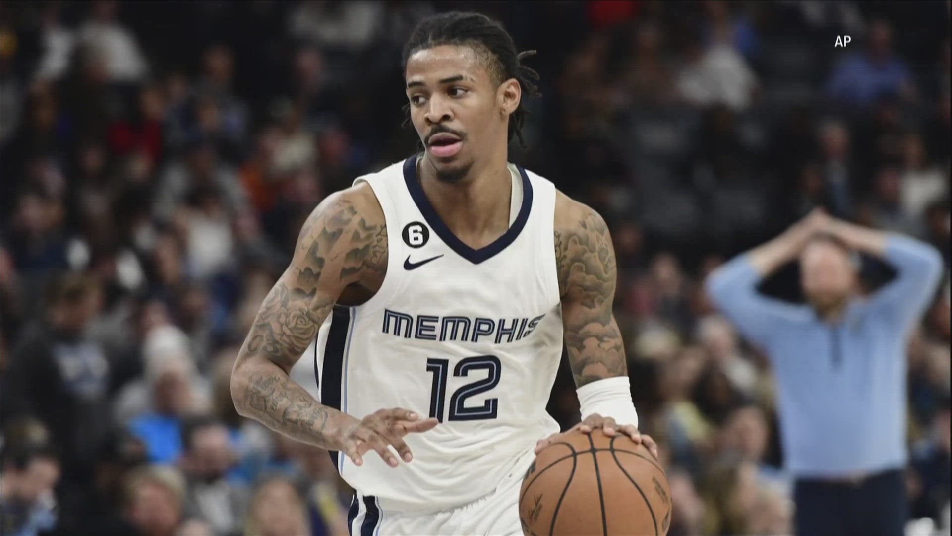 Grizzlies' Ja Morant appears to flash gun on livestream, suspended
