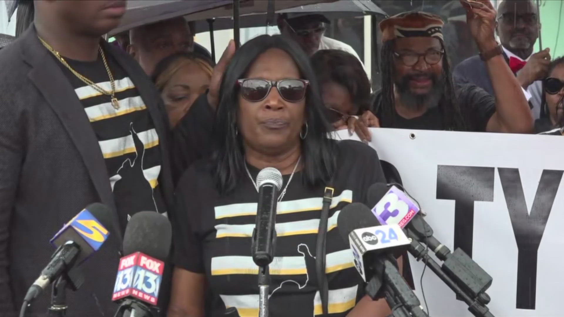 Will Nicholls Rally Tyre Nichols' mother RowVaughn Wells speaks at rally following verdict ...