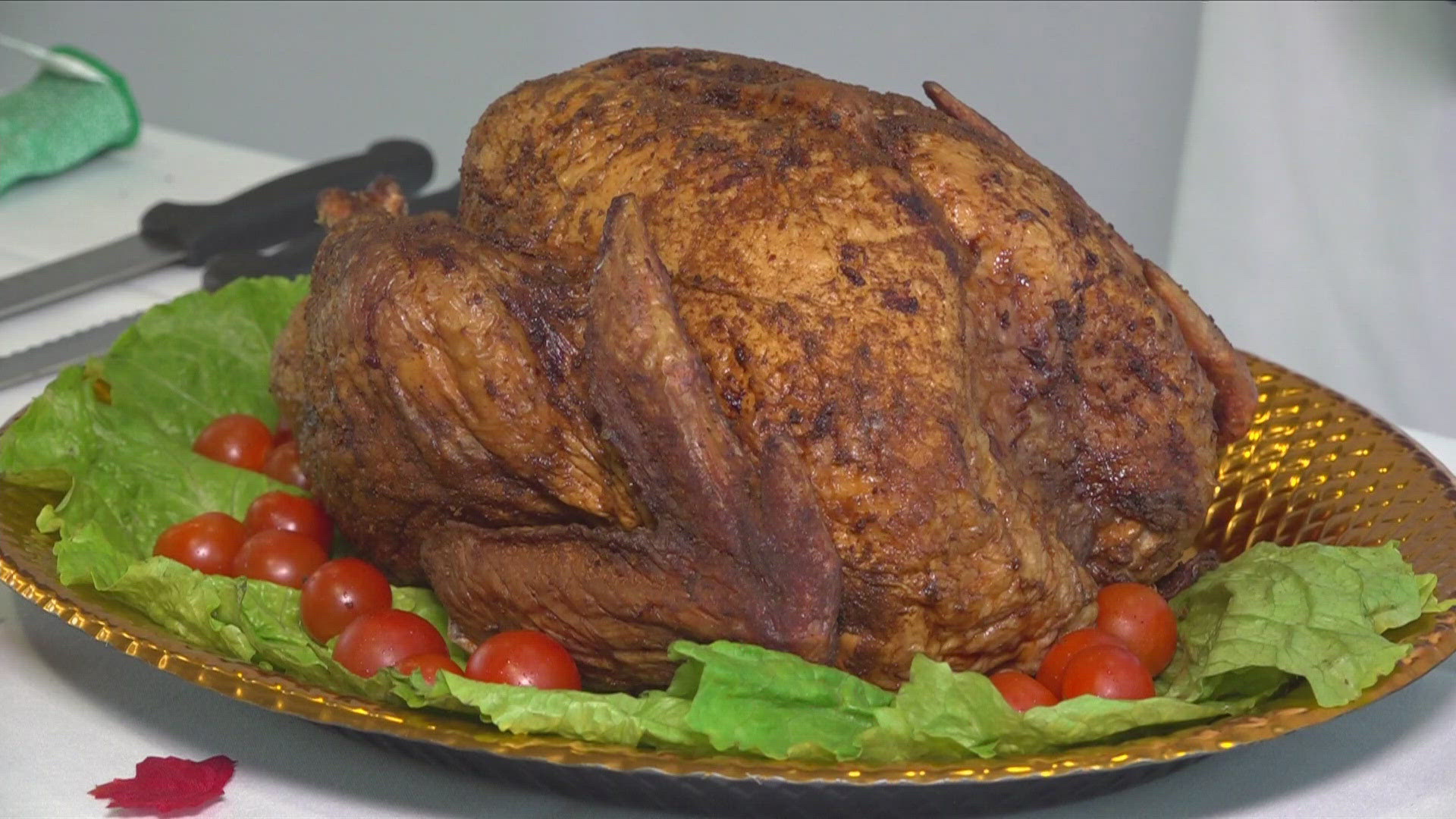 Experts say every Thanksgiving nationwide, more than 100 turkey-carving accidents send people to the E.R. So, Saint Francis-Bartlett has some safety tips.