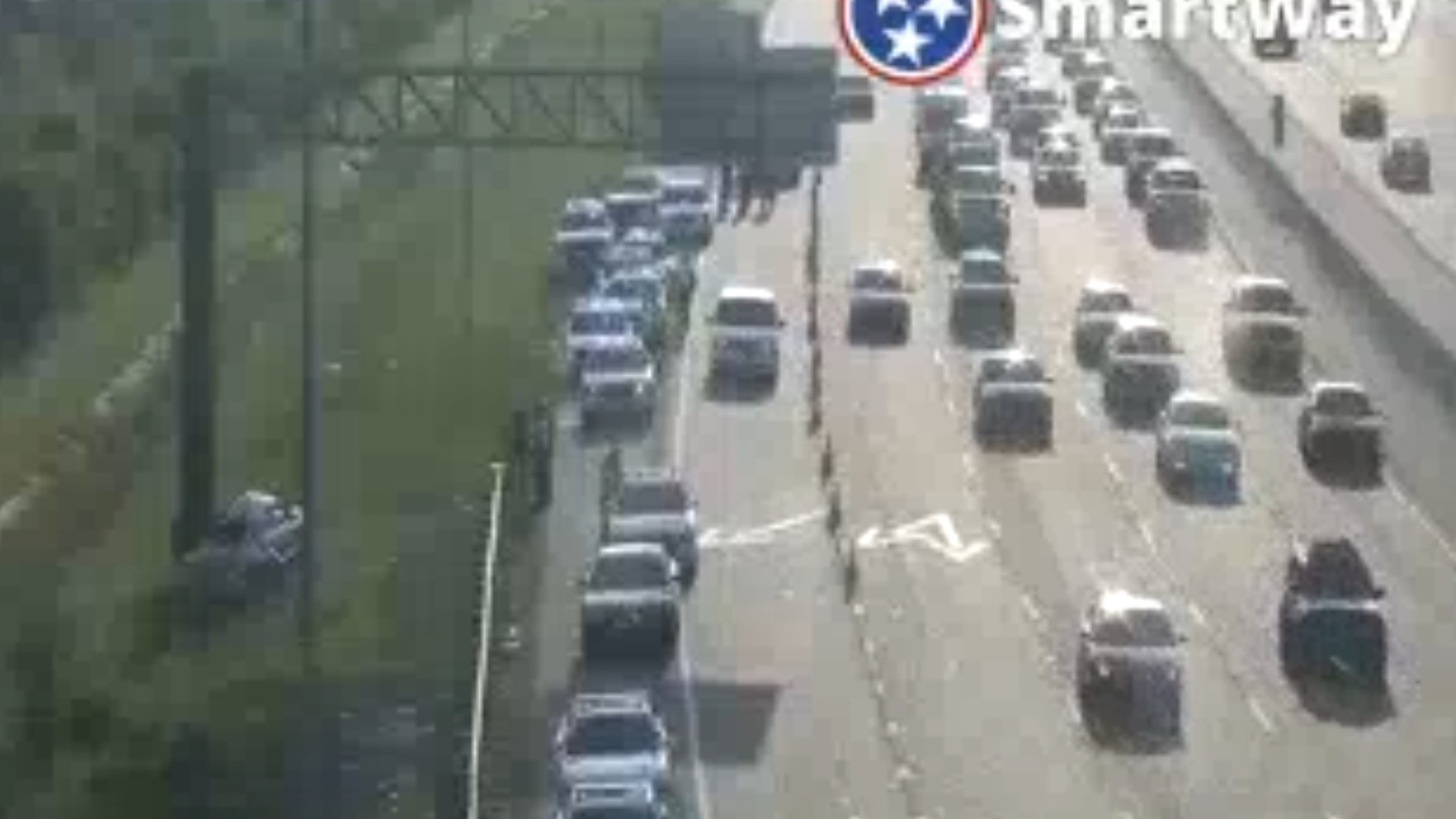 Crash along Interstate 240 in Memphis leaves 1 dead | localmemphis.com