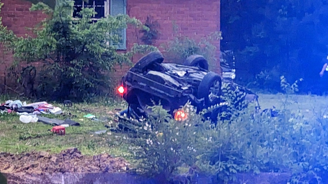 MPD Car crash kills one at South Parkway and Worthington