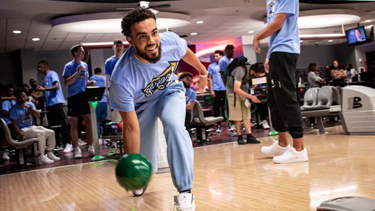 Grizzlies host 'Grizz Bowl' for fans ahead of season opener