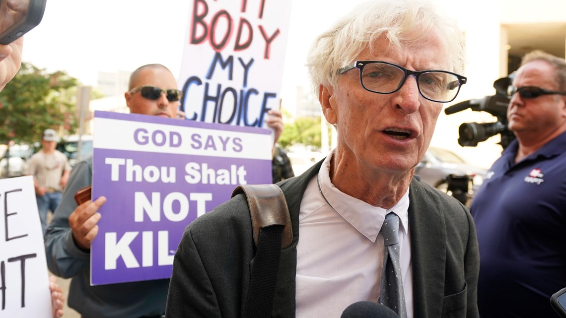 Mississippi abortion clinic drops challenge of near-ban - Vimarsana News