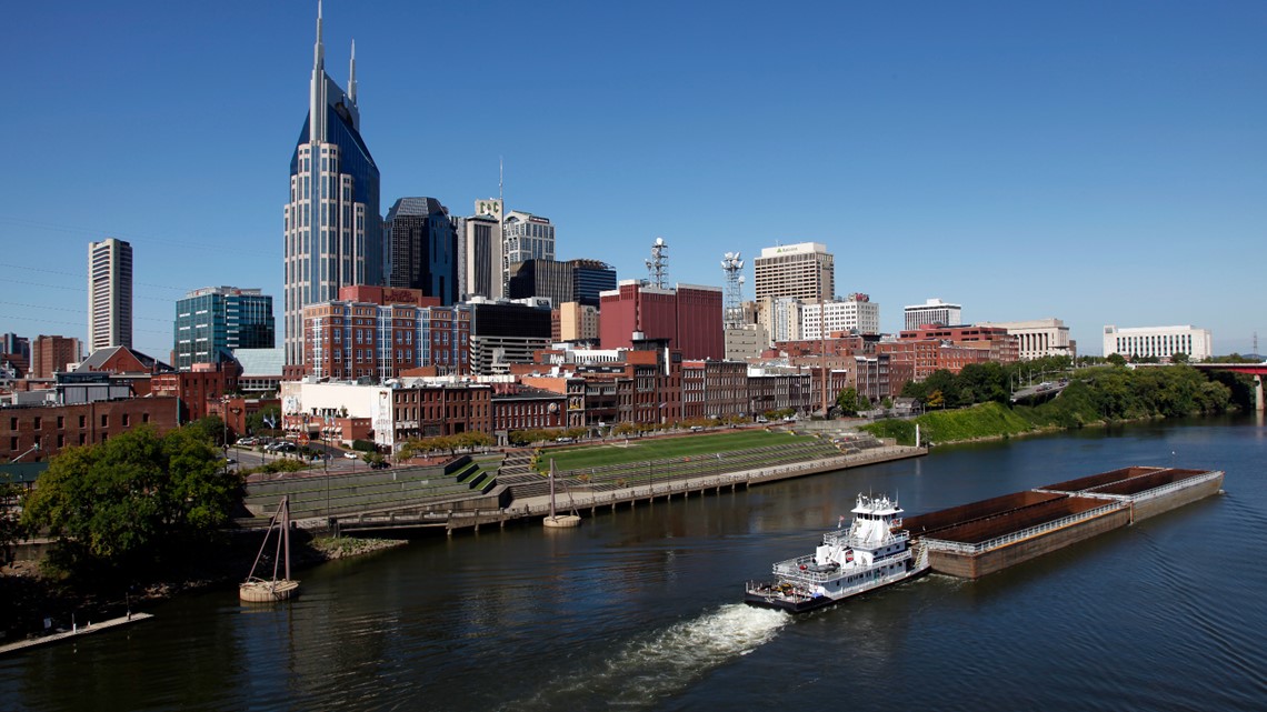 VERIFY Do you really have to pay the fine for a redlight ticket in