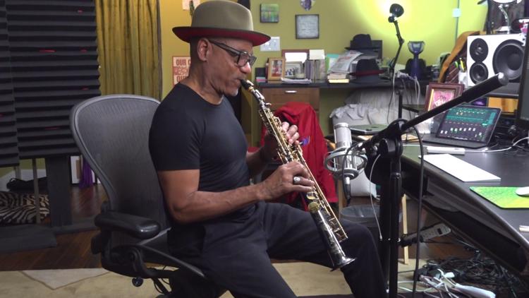 'The Sax Loft': Grammy-award-winning saxophonist Kirk Whalum partners with fellow musicians for virtual 'woodshed'