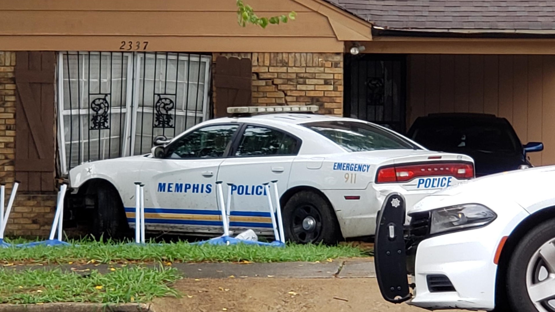 Memphis Police Squad Car Crashes Into Frayser Home