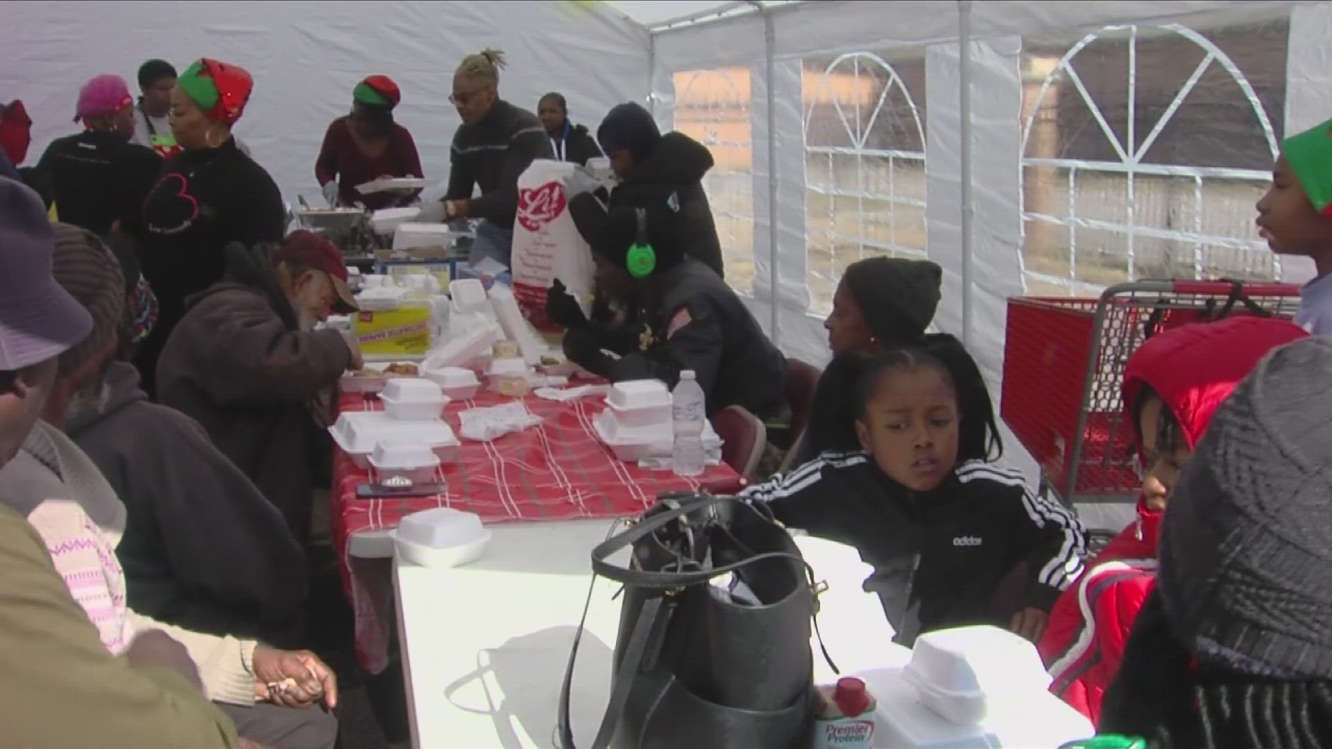 From North to South Memphis, downtown, and all over the area, communities gathered to make sure anyone who wanted it had a feast for the holiday.