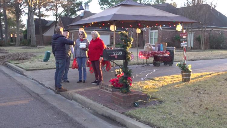 Nextdoor neighbors collect food for Memphis families in need