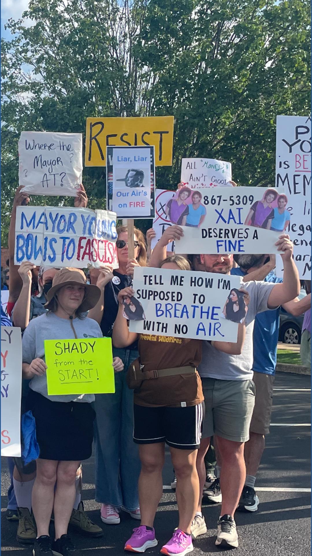 'We’re not backing down' Memphis students lead protest, rallying