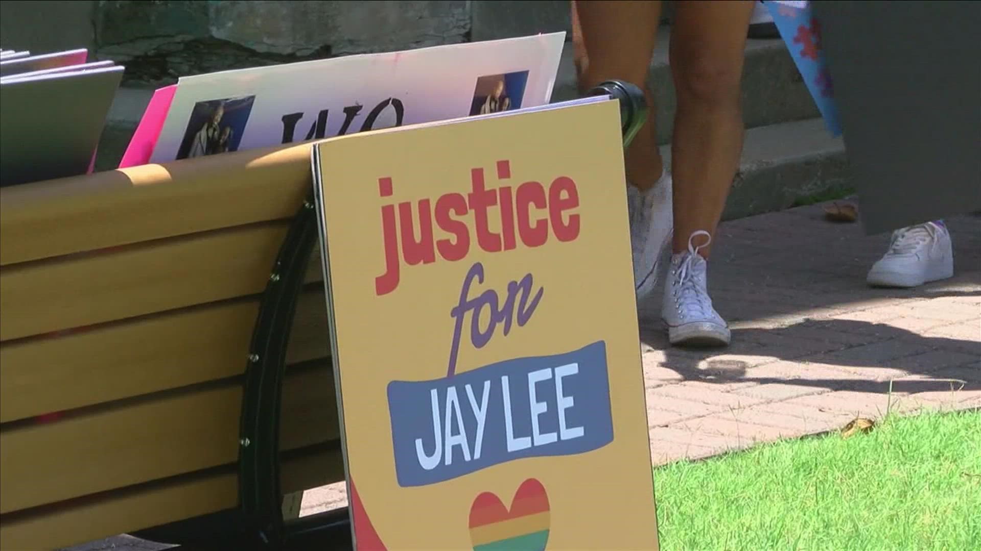 Jimmie 'Jay' Lee supporters rally as accused killer goes to court |  