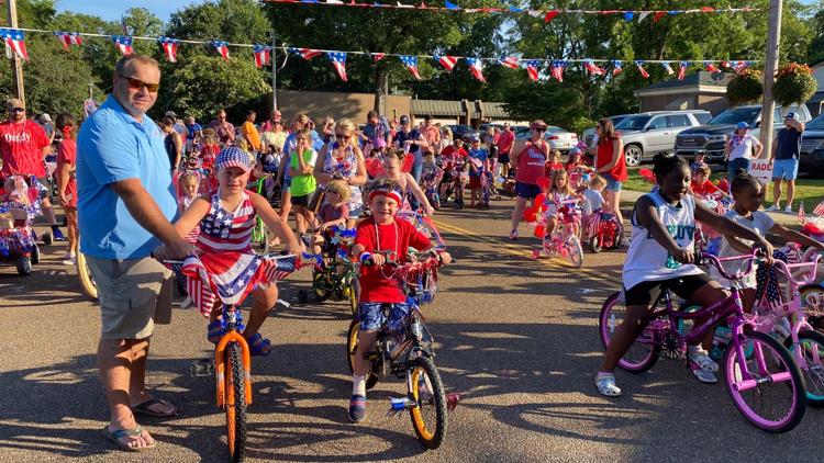 Rocking and rolling at Senatobia's Red, White, and Bikes Parade