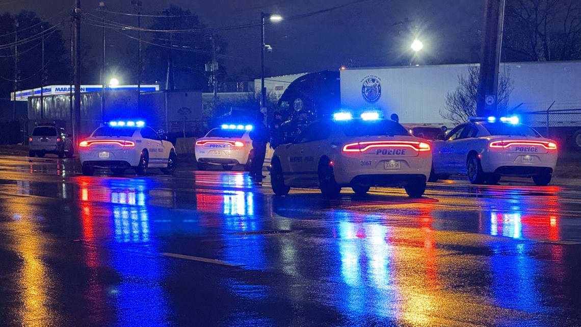 MPD: Pedestrian killed in overnight crash near Memphis airport