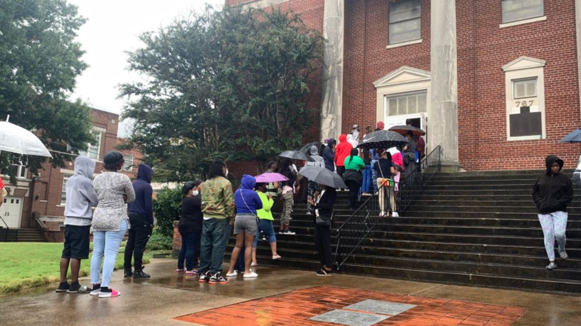 Parents reunited with children after shooting at Cummings School - Vimarsana News