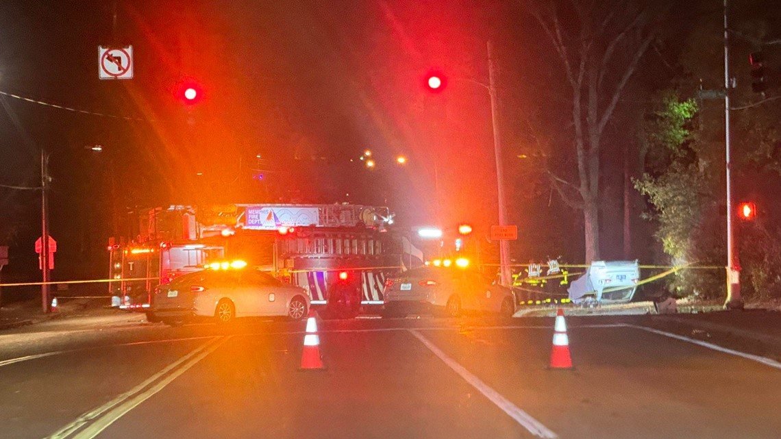 East Memphis crash leaves person dead, another critically injured