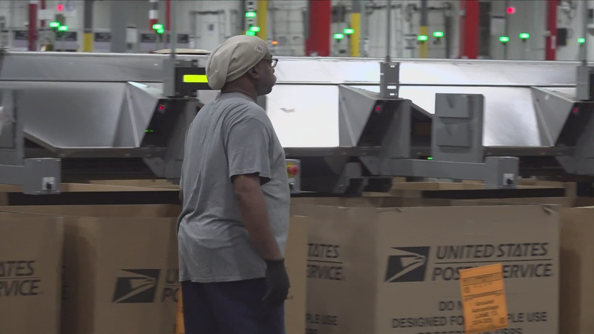 The United States Postal Service is seeing its busiest processing and delivery week, Dec. 9-15. 