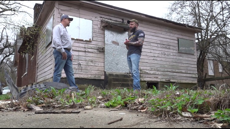 Memphis veteran buys run-down homes, fixes them, gives them to families in need