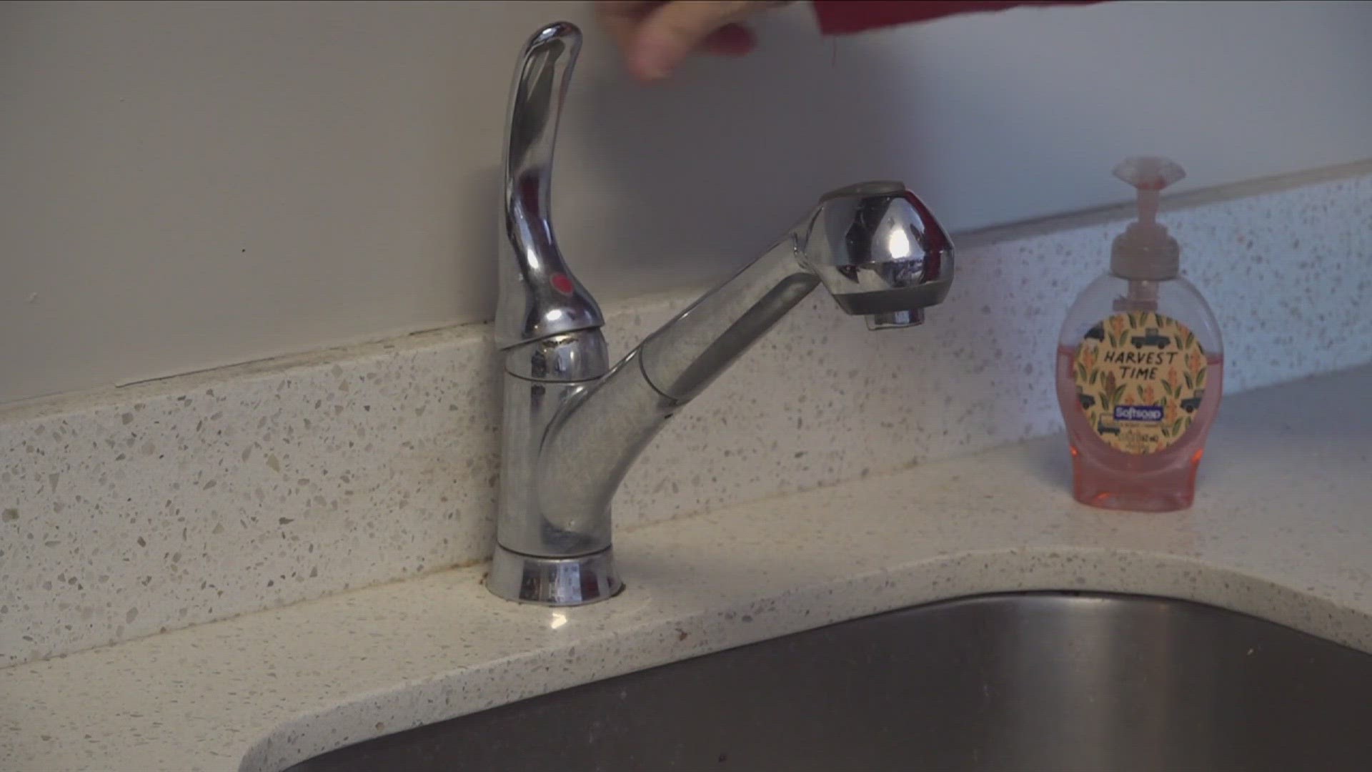 Residents of the Highland Row Apartments near the University of Memphis said they started noticing their water pressure dropping on Wednesday.