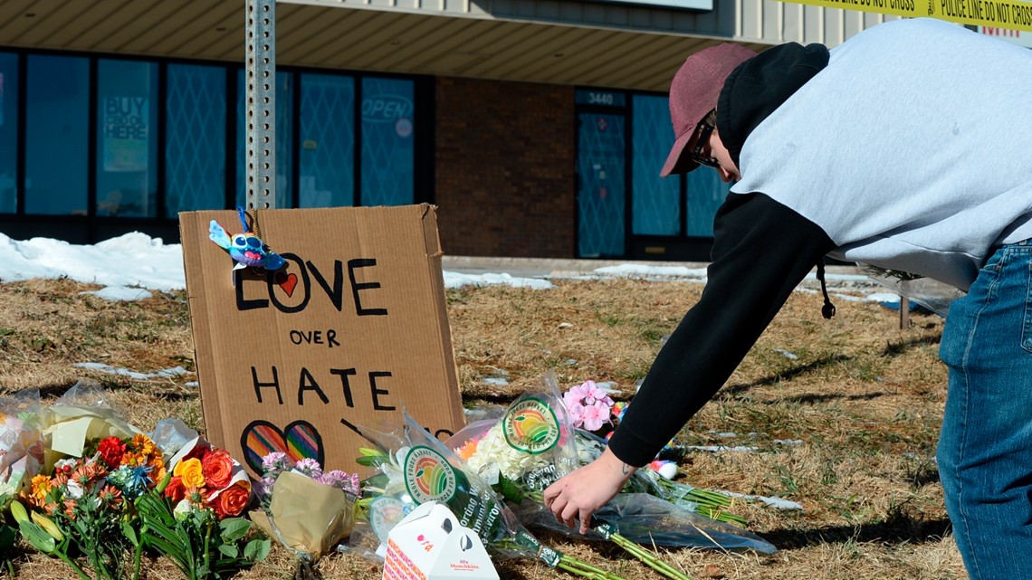 Gunman kills 5 at LGBTQ+ nightclub in Colorado, police say - Vimarsana News