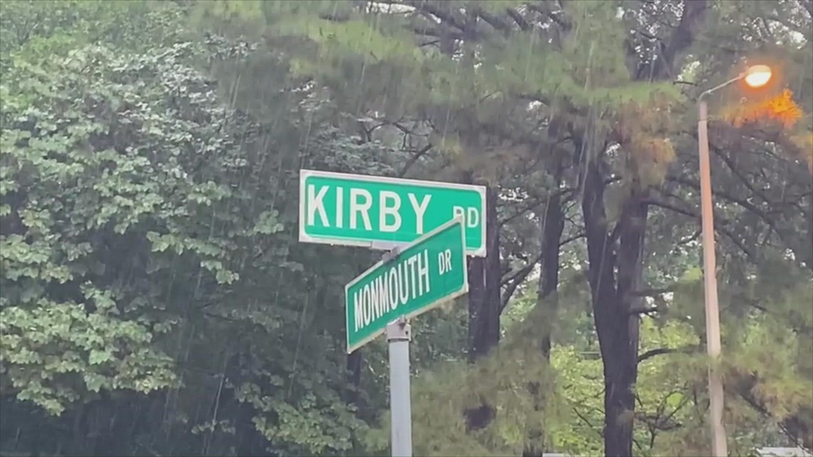 Kirby at Monmouth flash flooding in Memphis | localmemphis.com