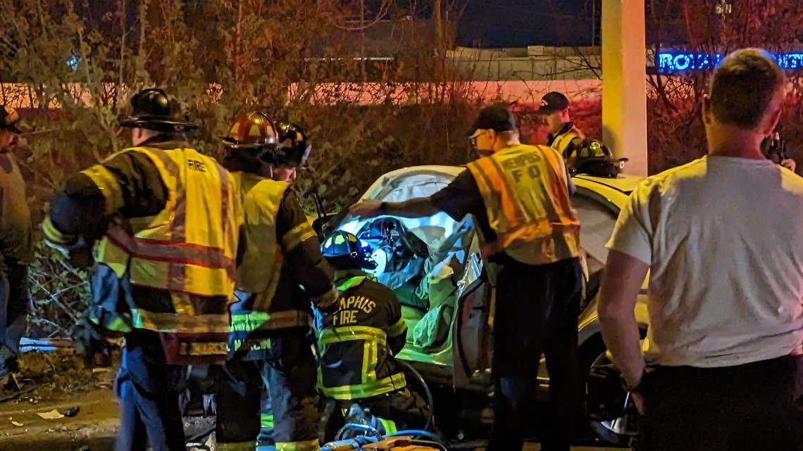 Three injured in weekend twocar crash