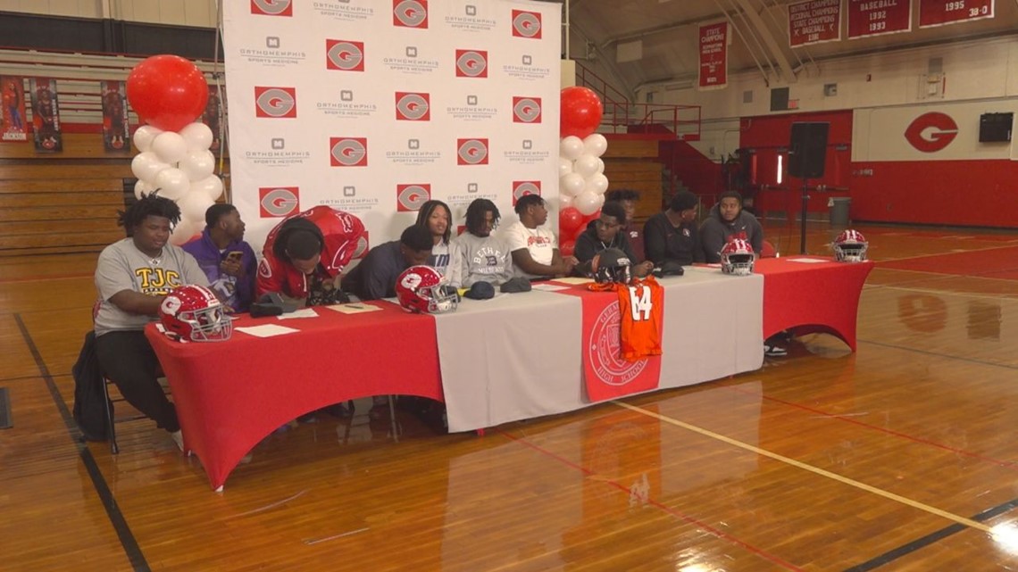 Memphis high school athletes sign on national signing day