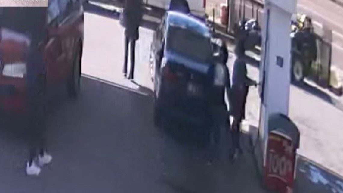 Suspects wanted after stealing car from woman at gas pump ...