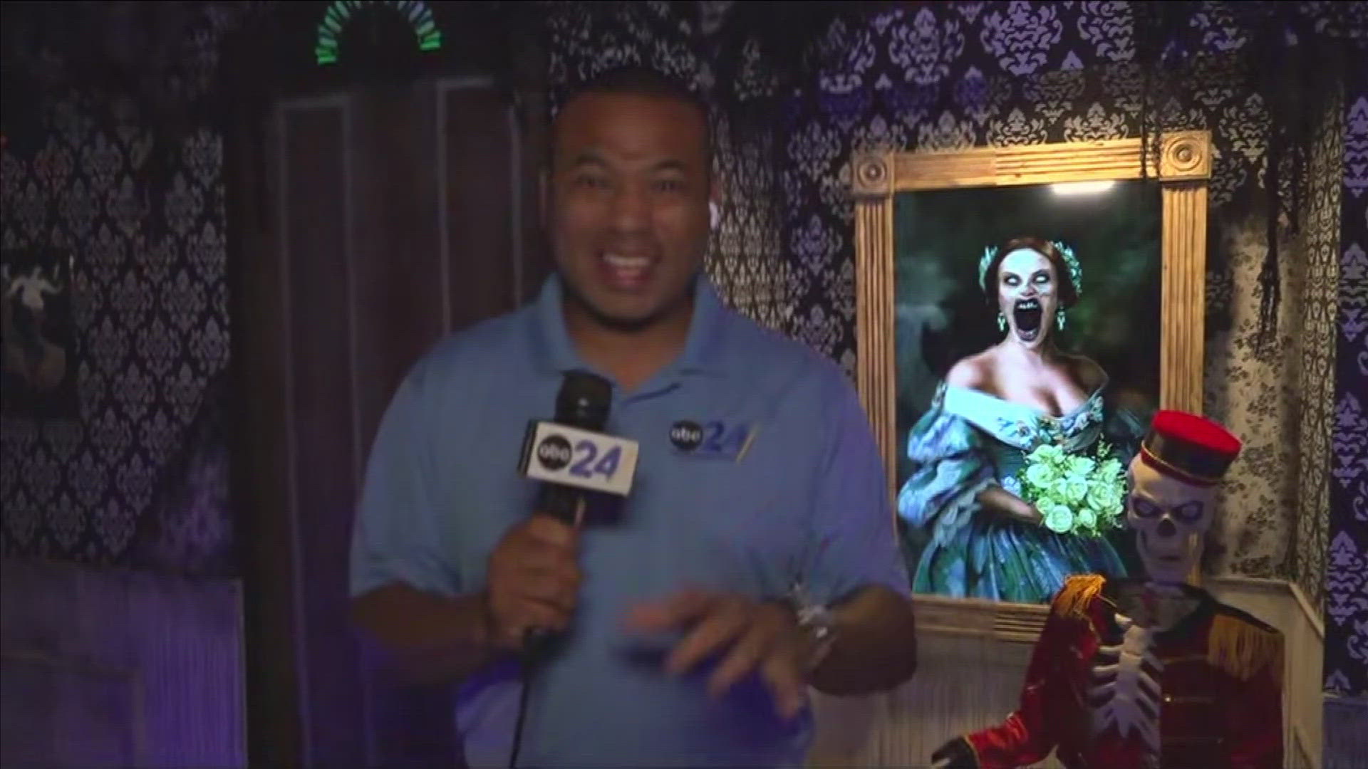 This week, Ruben Diaz visits the Dark Crossing Haunted Hotel for a special Halloween edition of 'Ruben on the Road.'