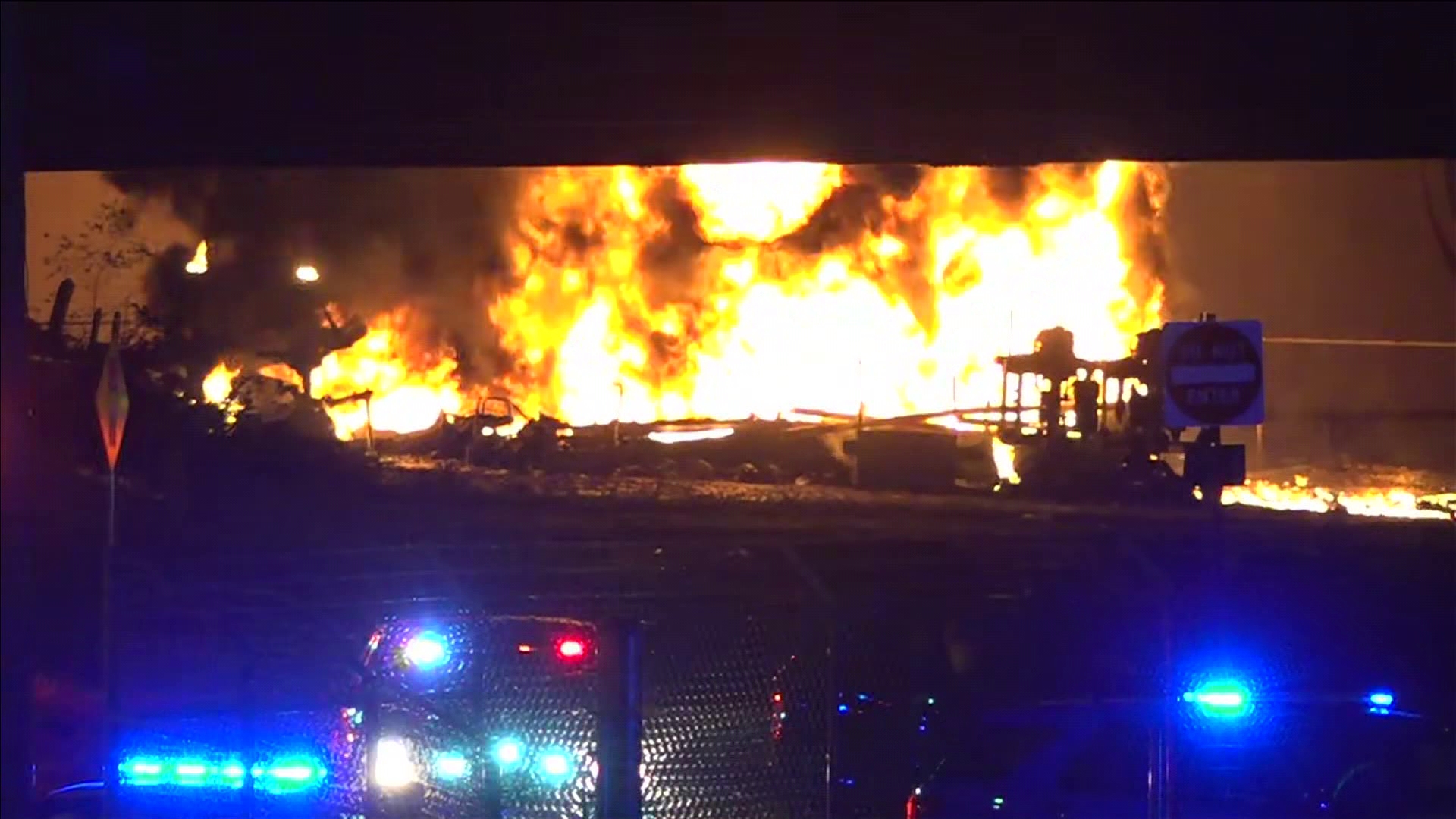 The fire, which shut down Interstate 55 near Mallory Ave., was reported around 10pm Thursday night.