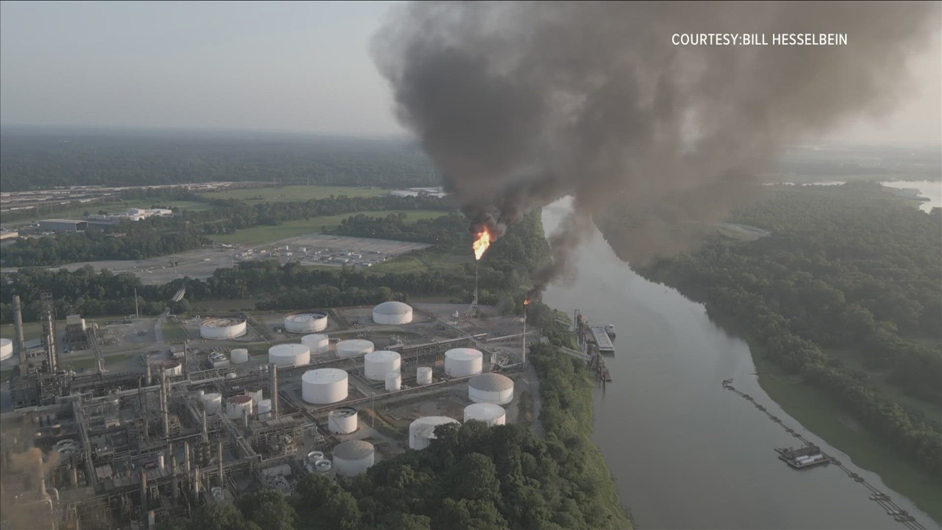 The Shelby County Health Department and Valero said a power failure at an MLGW substation caused the burn-off of crude oil at their Memphis refinery.