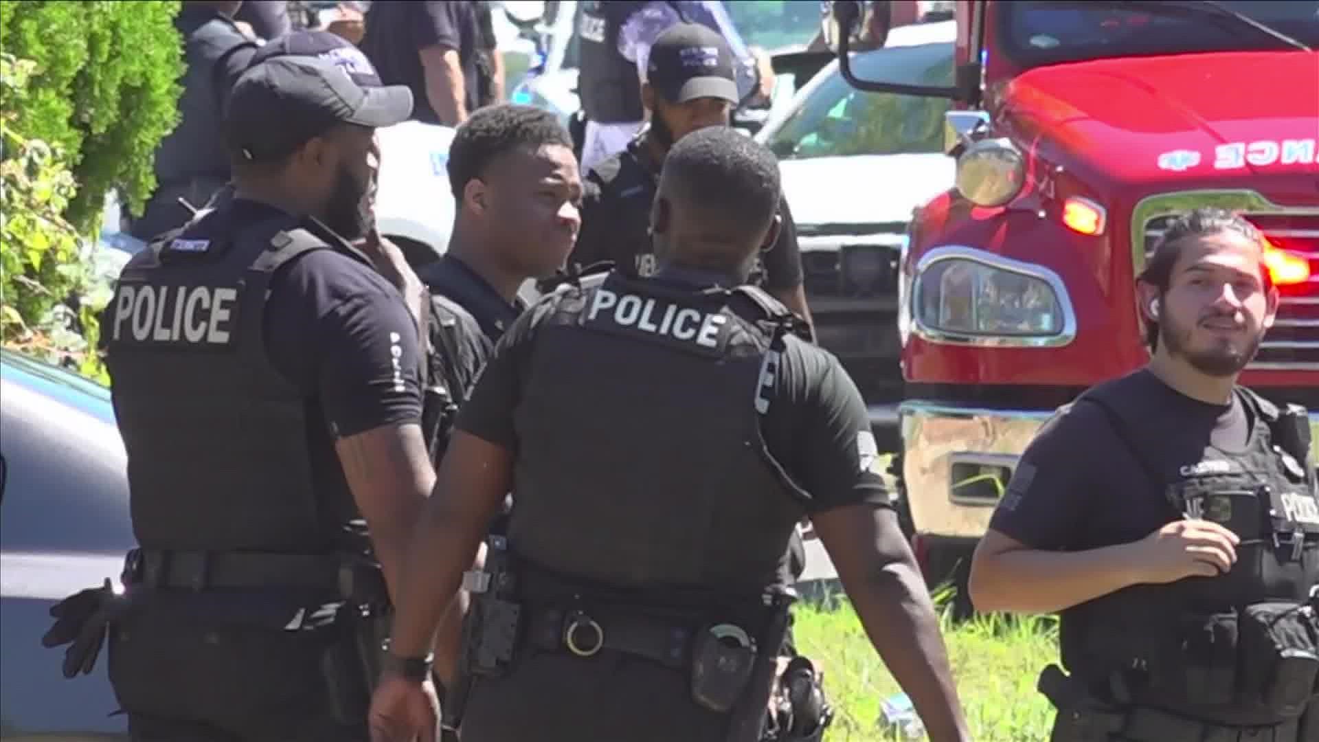 Memphis Police said the officer was shot about 12:45 p.m. Wednesday in the area of Horn Lake Road and Horn Lake Cove during an investigation into auto thefts.