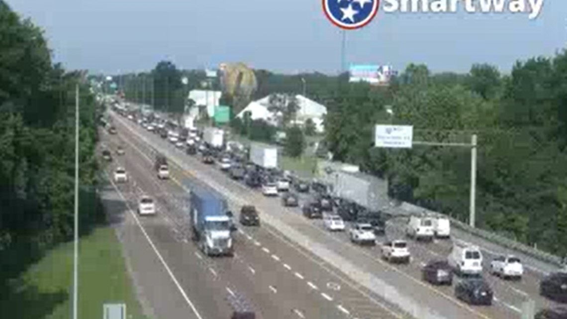 Hot air balloon near I40 Memphis