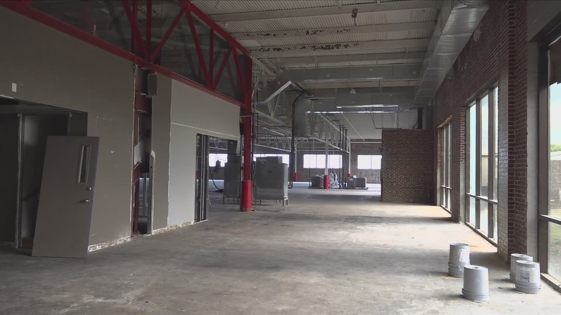 After sitting vacant for decades, the U.S. Steel Building in Downtown Memphis on Riverside Drive will be converted into a retail space and self-storage facility.
