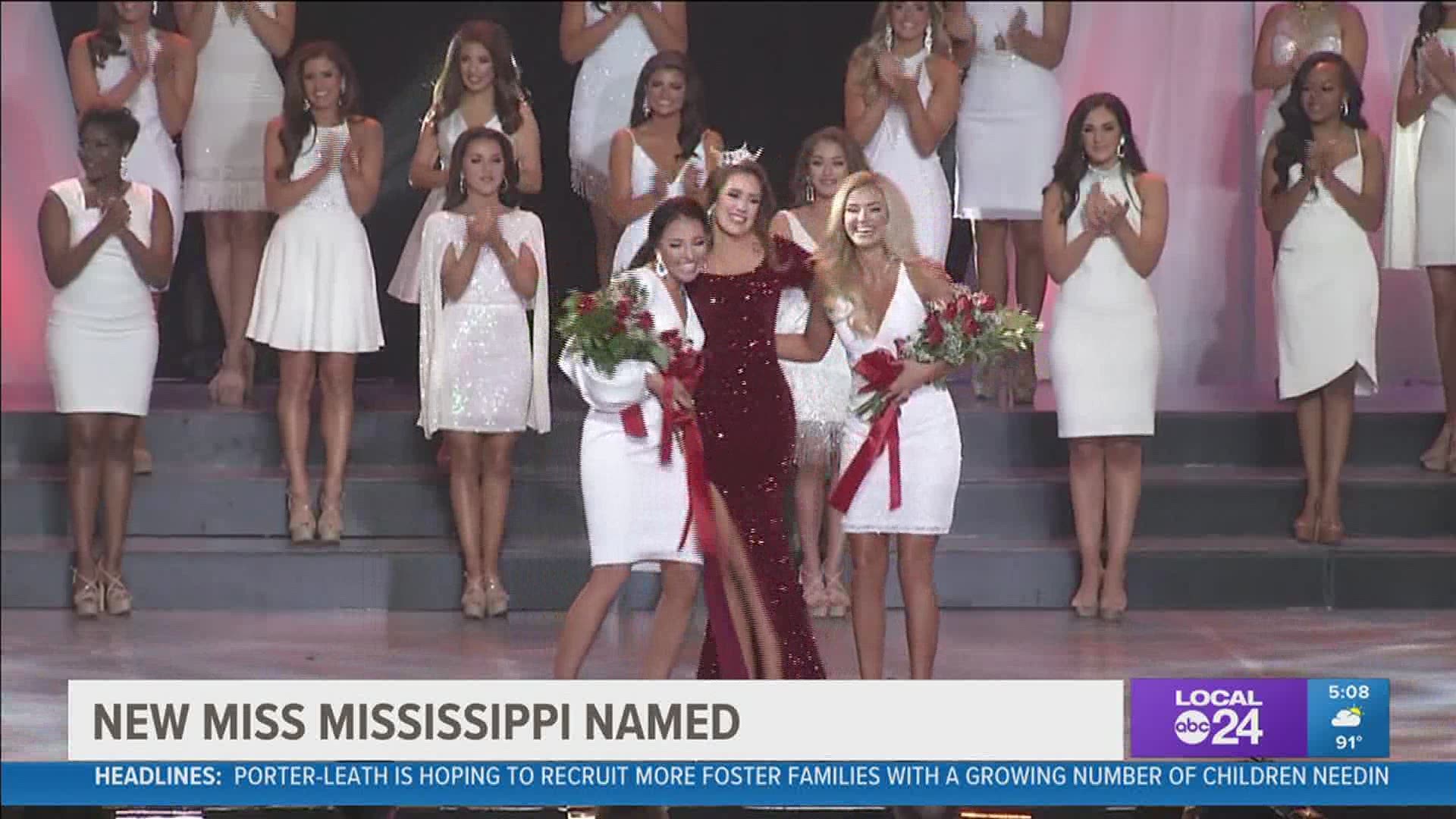 Holly Brand earns Miss Mississippi title during the final stage of competition in Vicksburg.