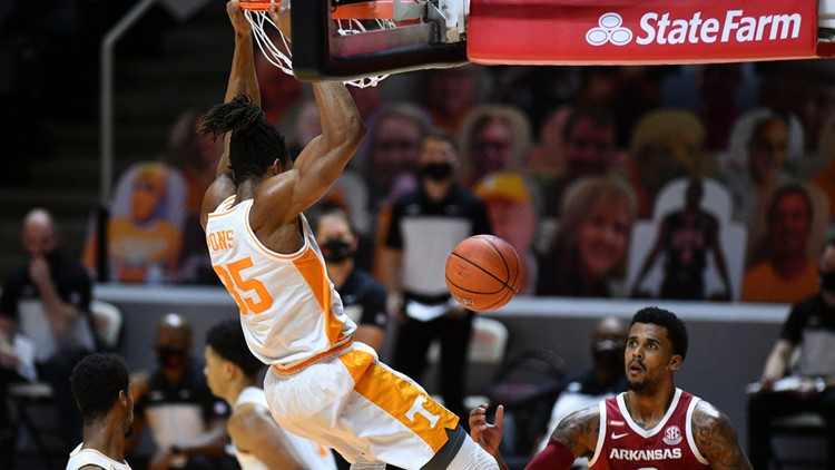 Freshman from France signs with Tennessee basketball