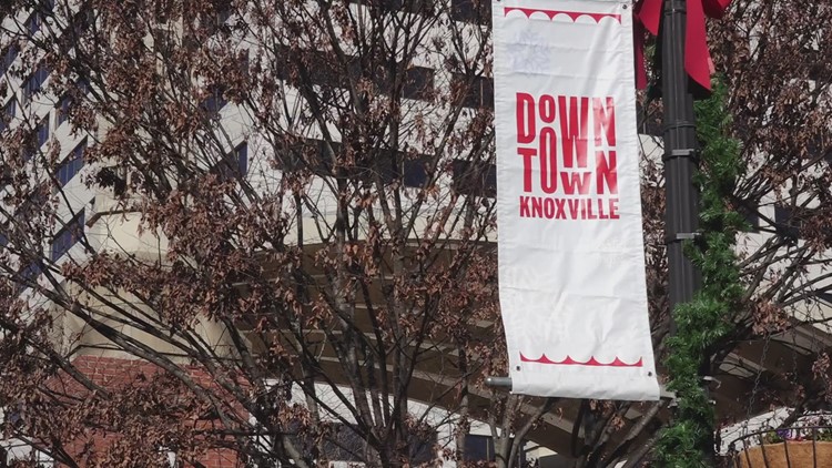 Downtown Knoxville businesses see more sales during holiday season