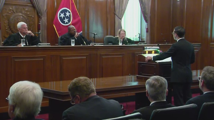 Tennessee court to decide if school shooting families can keep police records from public release Tennessee court to decide if school shooting families can keep police records from public release