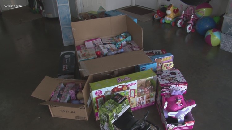 Good Samaritan pays off several Walmart layaways for toys