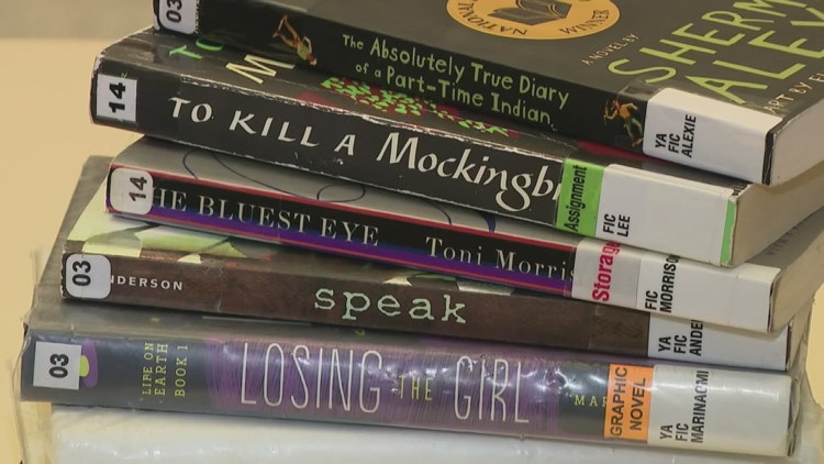 Knox County Schools parents express concerns over book bans