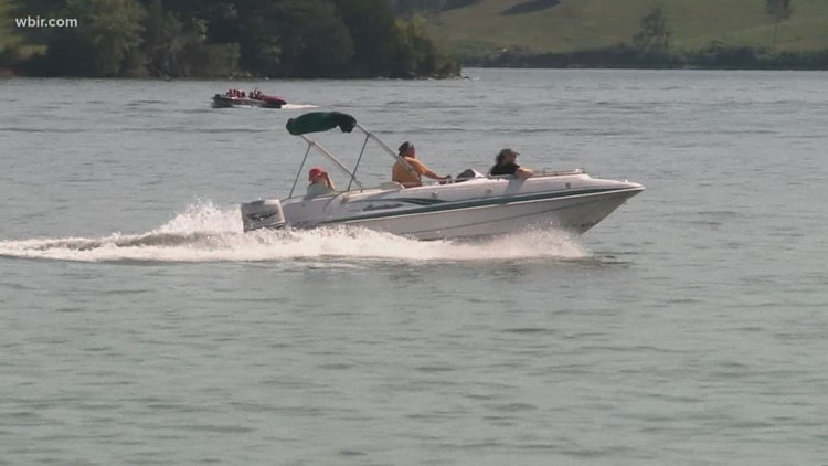 Fisherman falls off dock, drowns in Tellico Reservoir
