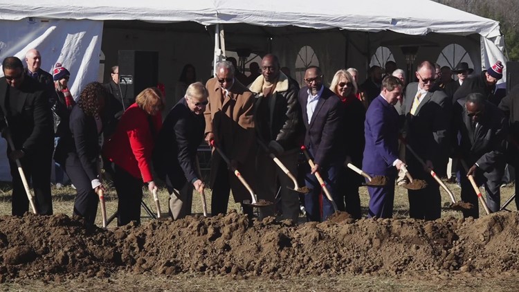 10Investigates: Caryville leaders break ground on project after second, now legal, vote on public land sale