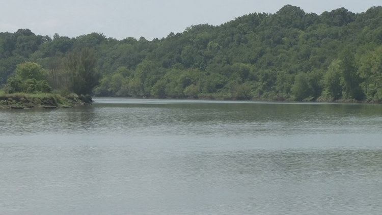 TVA unveils new system for keeping reservoirs clean over the summer