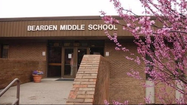 KCS: Bearden Middle School dismissing at 1 p.m. due to odor