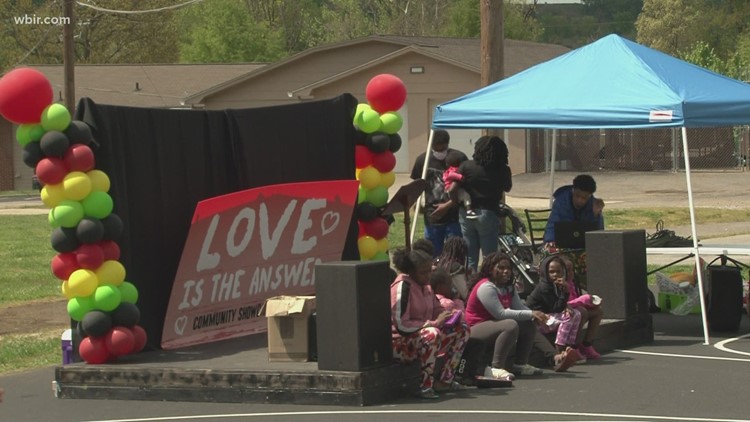 South Knoxville neighborhood hosts youth anti-violence rally