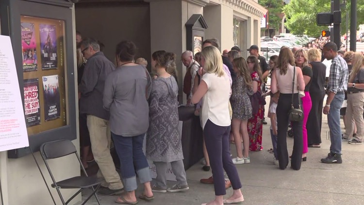 Thursday marks final night of taping at Bijou Theatre for Dolly Parton docuseries Thursday marks final night of taping at Bijou Theatre for Dolly Parton docuseries