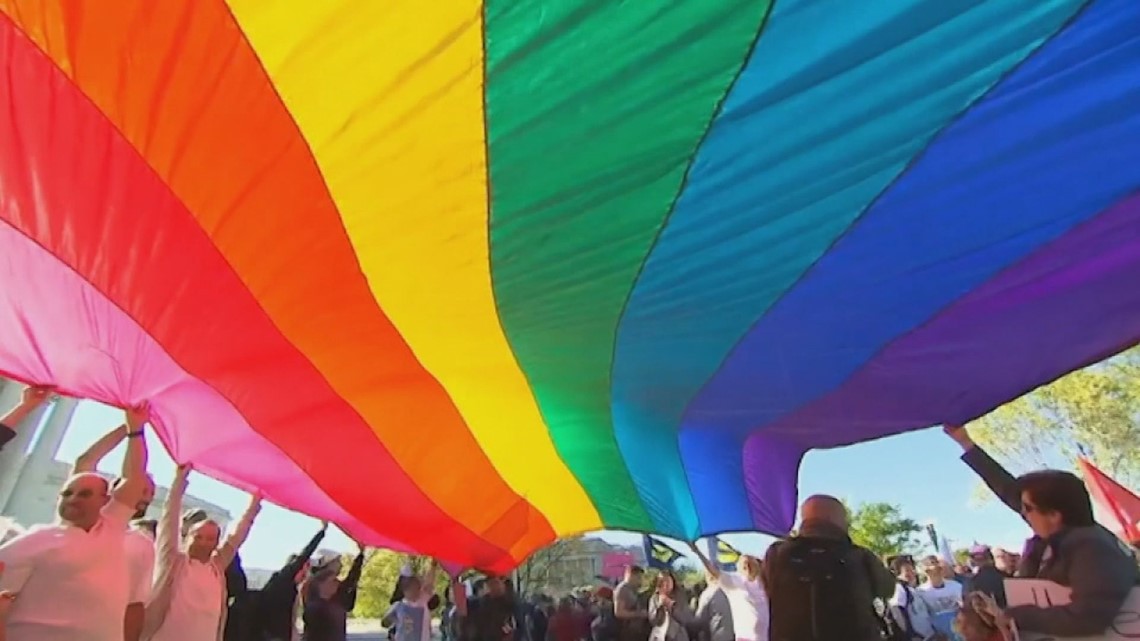 Anti-gay legislation could censor teachers, critics say - Vimarsana News