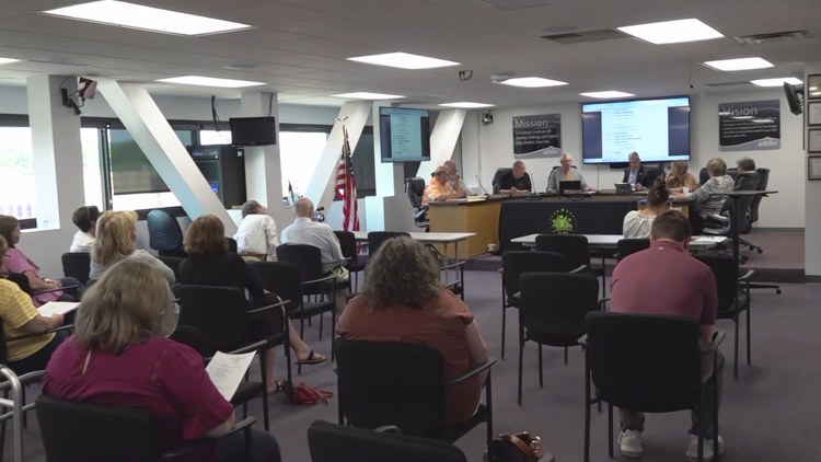 Anderson County Schools meets amid investigation into grade fixing accusations