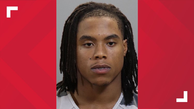 UT linebacker Kivon Bennett facing marijuana, weapons charges