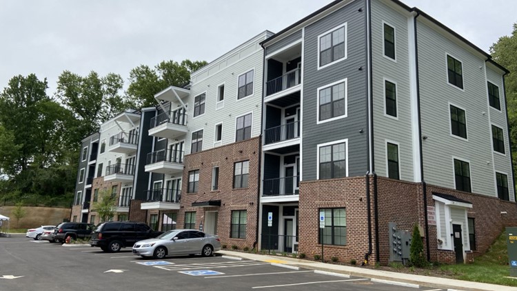 Promotores abren nuevo complejo de apartamentos econ&oacute;micos en West Knoxville